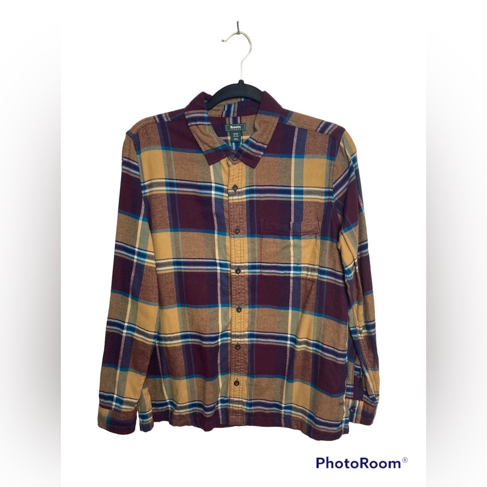 Roots Canada tan multicolored plaid long sleeve flannel shirt. Medium